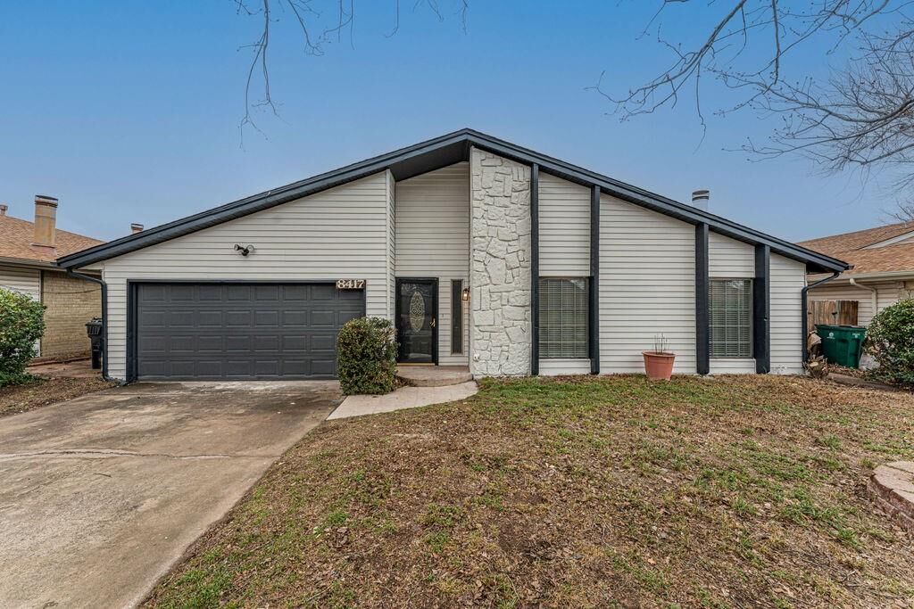 Property Photo:  8417 NW 86 Street  OK 73132 