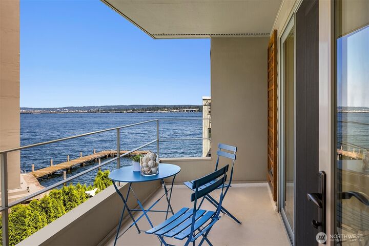 Property Photo:  1600  43rd Avenue E 303  WA 98112 