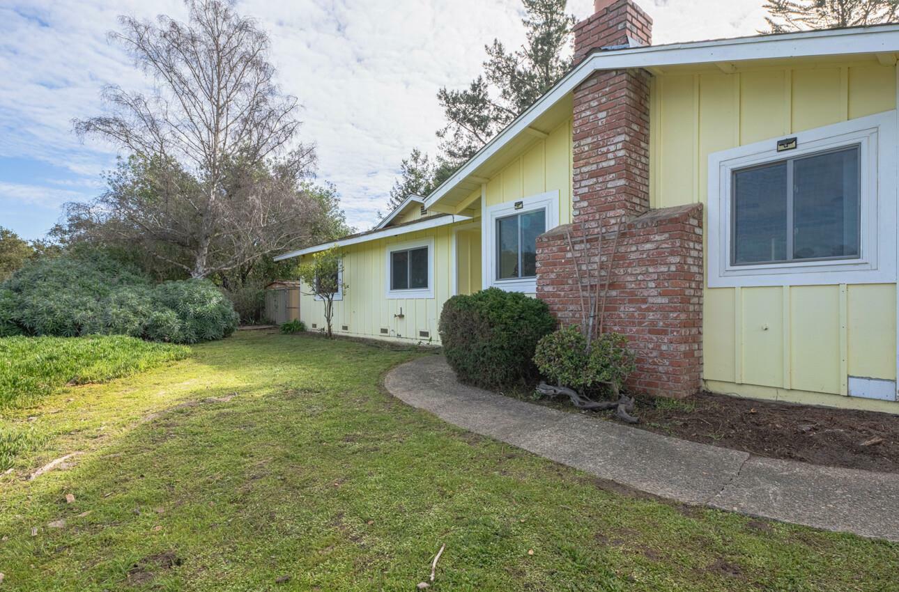 Property Photo:  17862 Berta Canyon Road  CA 93907 