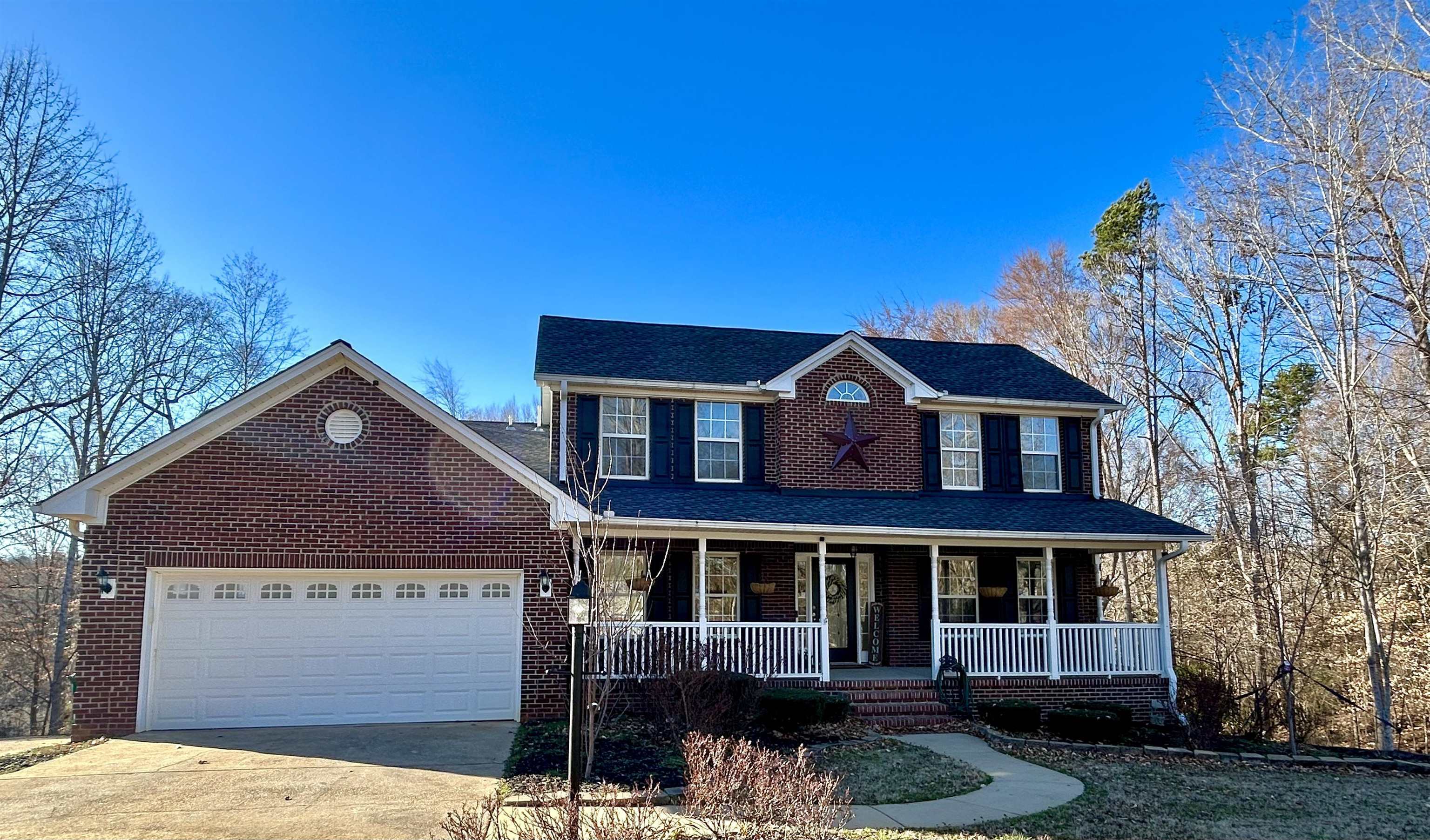 Property Photo: 532 Scenic Oak Place SC 29369