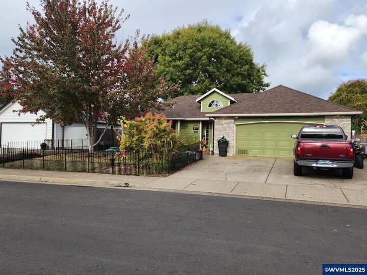 3117  20th Av SE  Albany OR 97322 photo