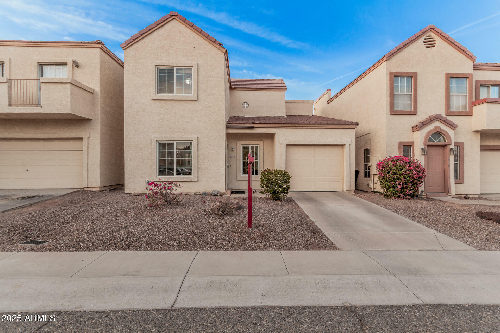 Property Photo:  1018 W Libra Drive  AZ 85283 