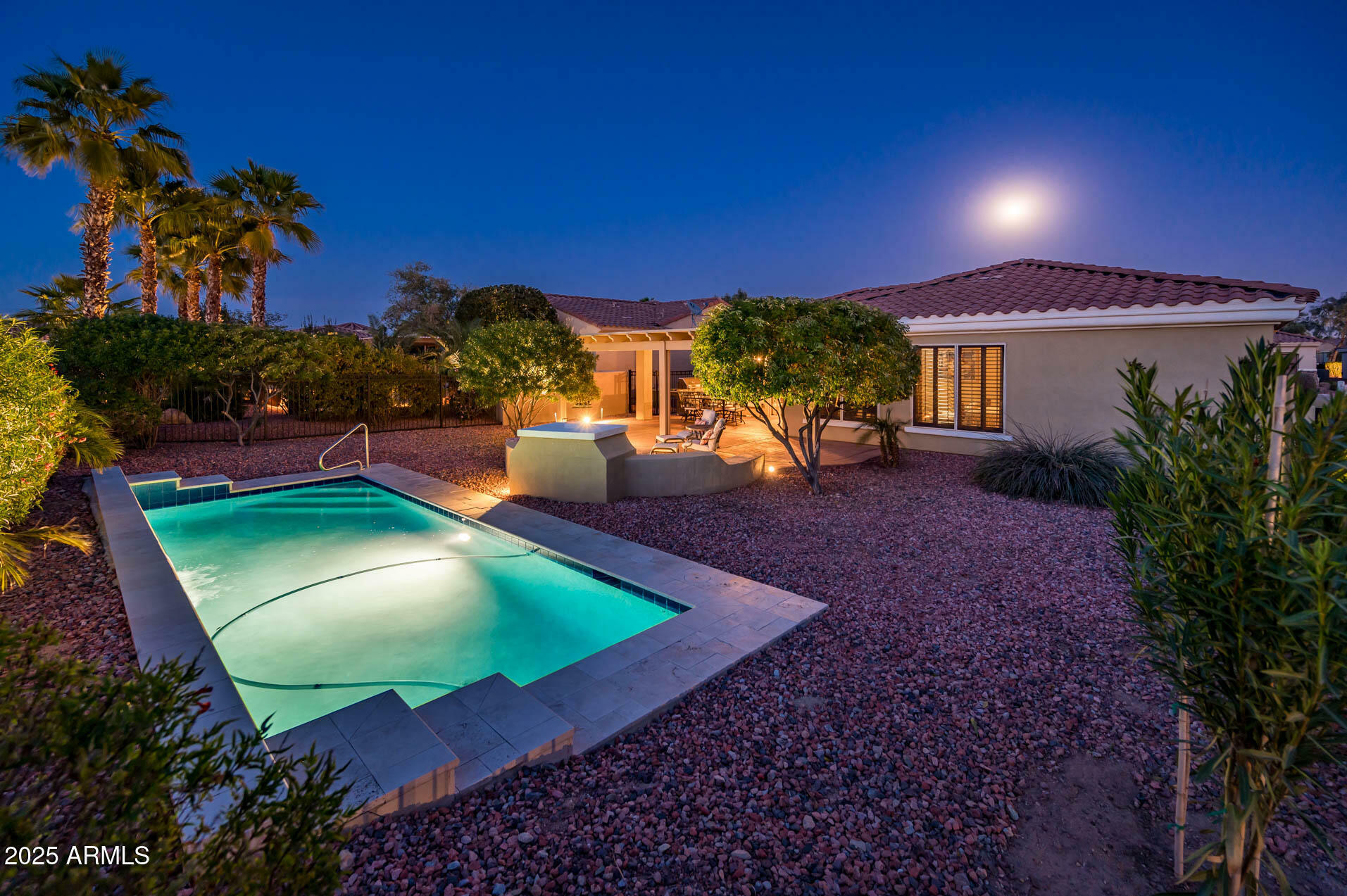 Property Photo: 23236 N Caleta Court AZ 85375