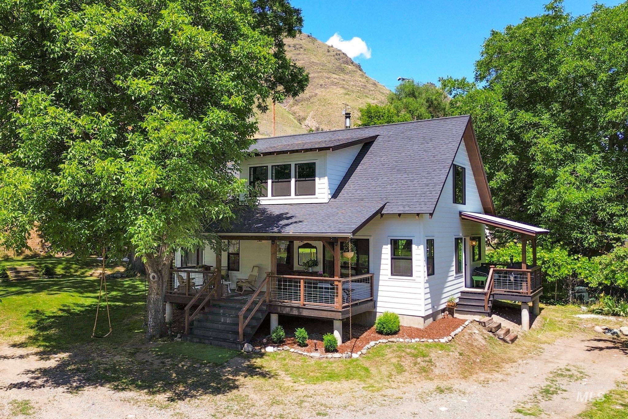 Property Photo:  1035 S Main Street  ID 83549 