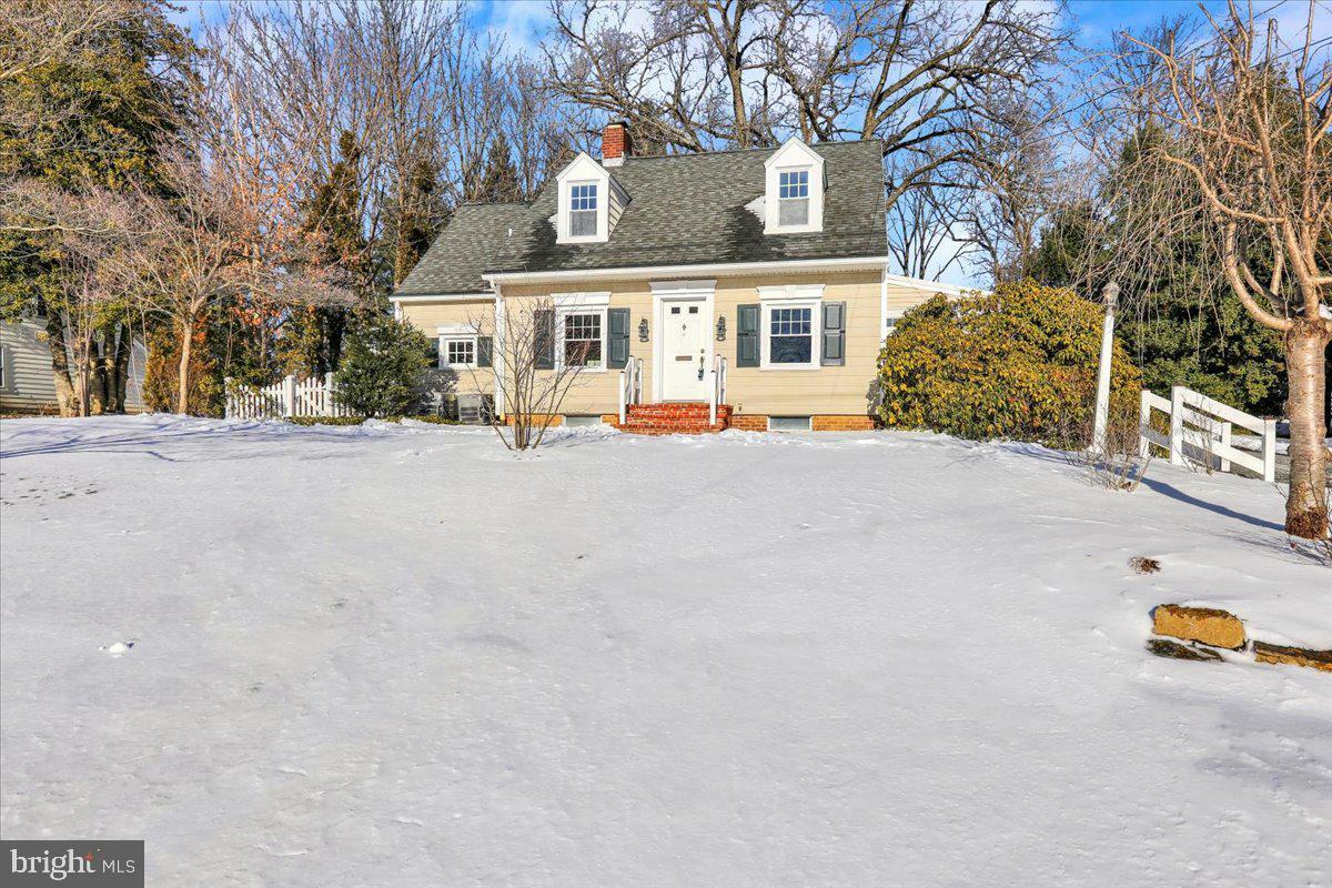 Property Photo:  43 Wabank Road  PA 17603 