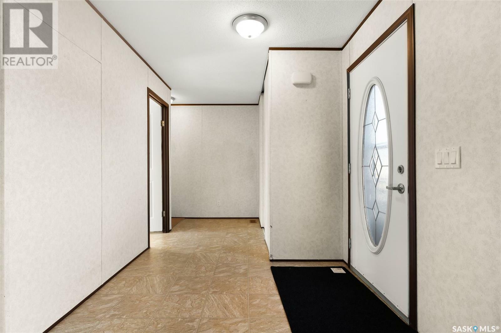 Property Photo:  121 1st Avenue  SK S0G 1B0 