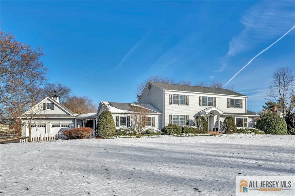 Property Photo:  1 Hardley Drive  NJ 08512 