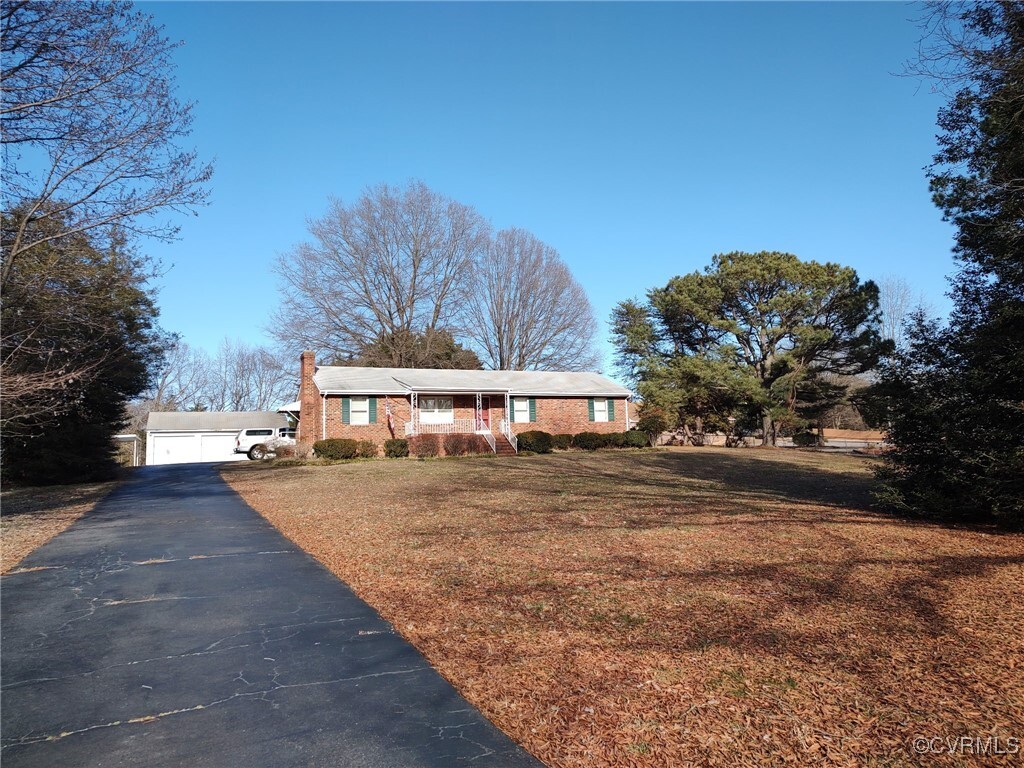 Property Photo: 6862 Cold Harbor Road VA 23111