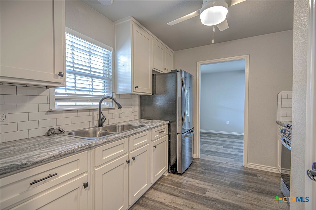 Property Photo: 1204 Ridgemont Drive TX 76549