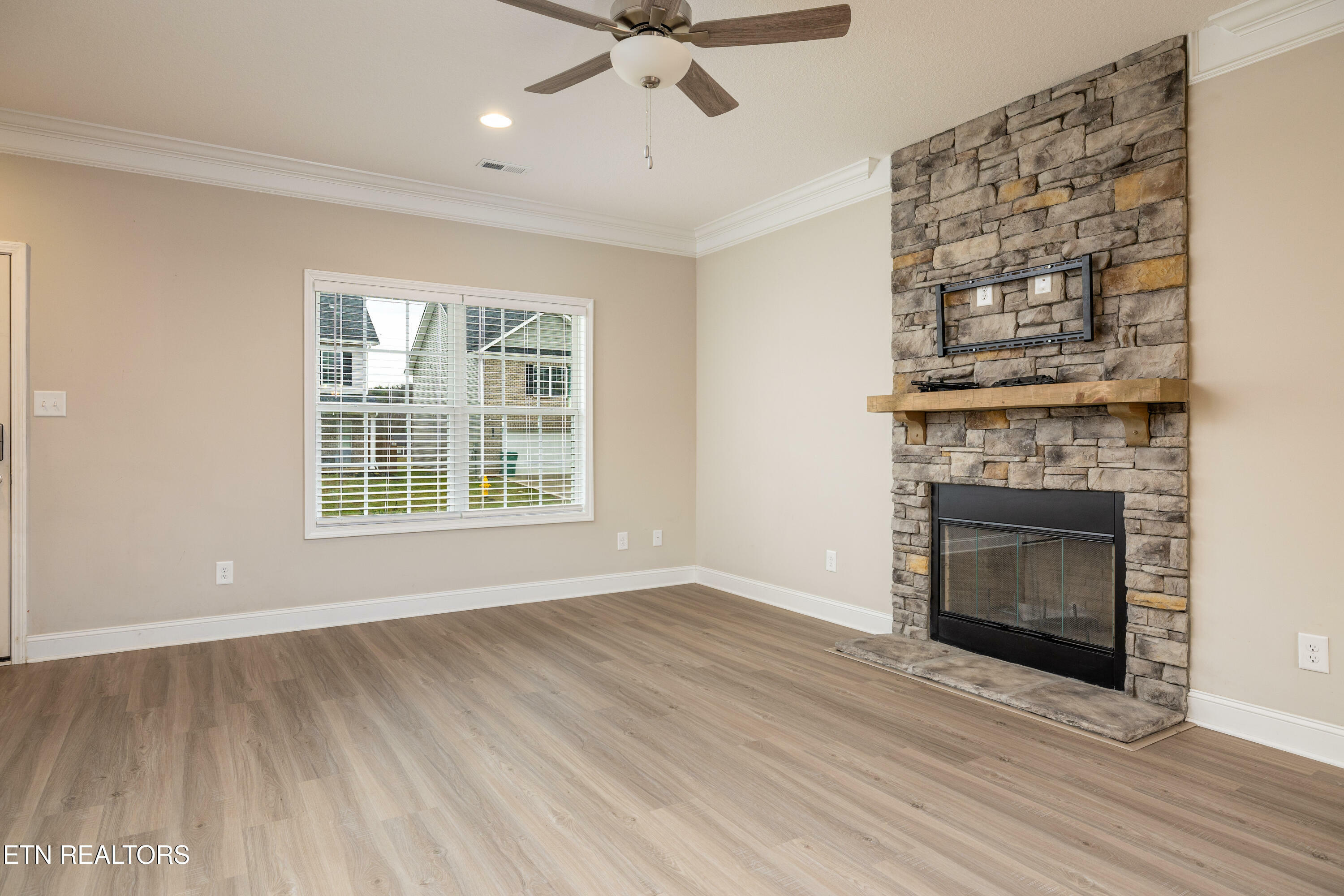 Property Photo: 8123 Zenith Lane TN 37849
