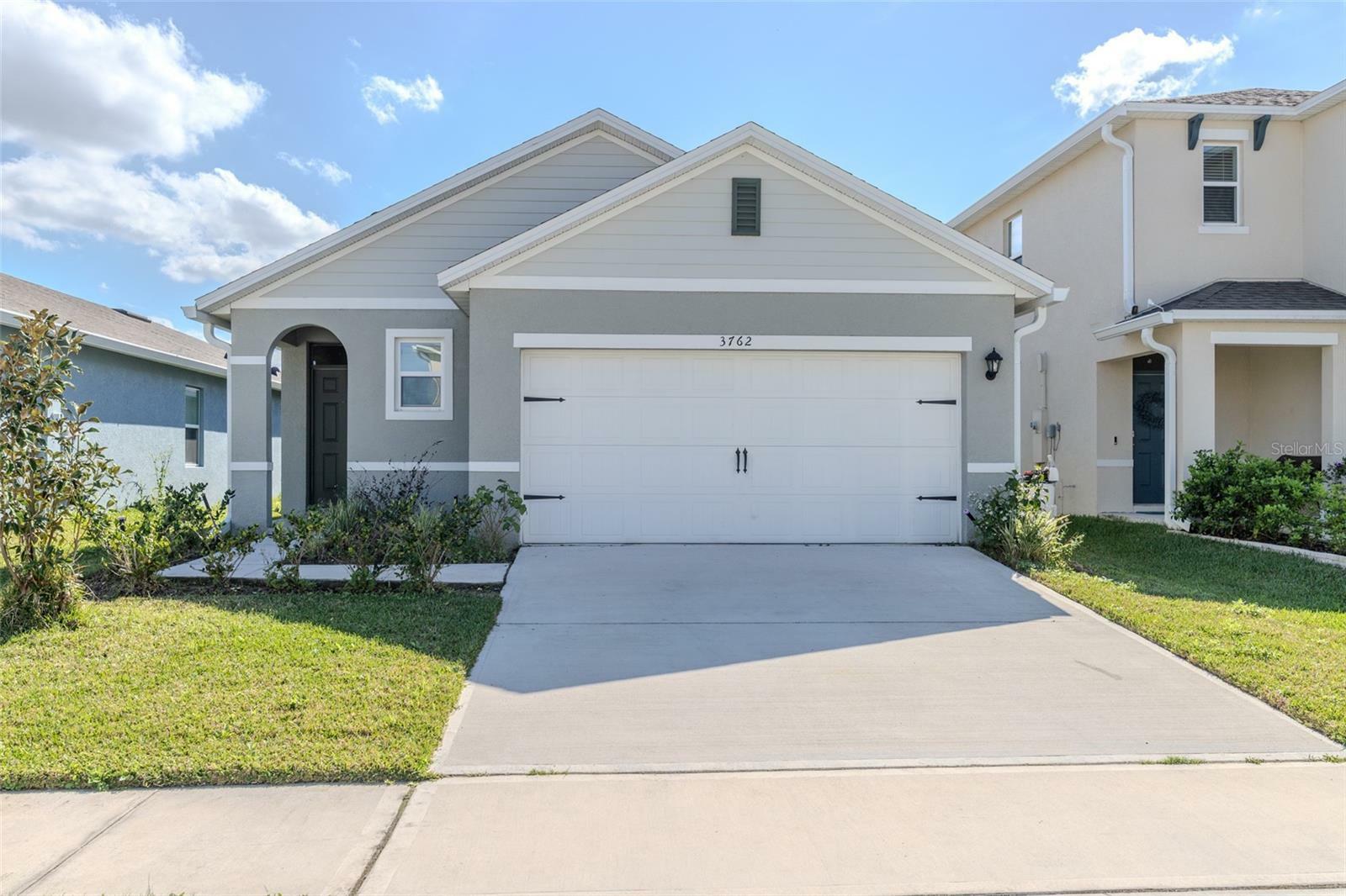 Property Photo:  3762 Sungrove Circle  FL 32771 