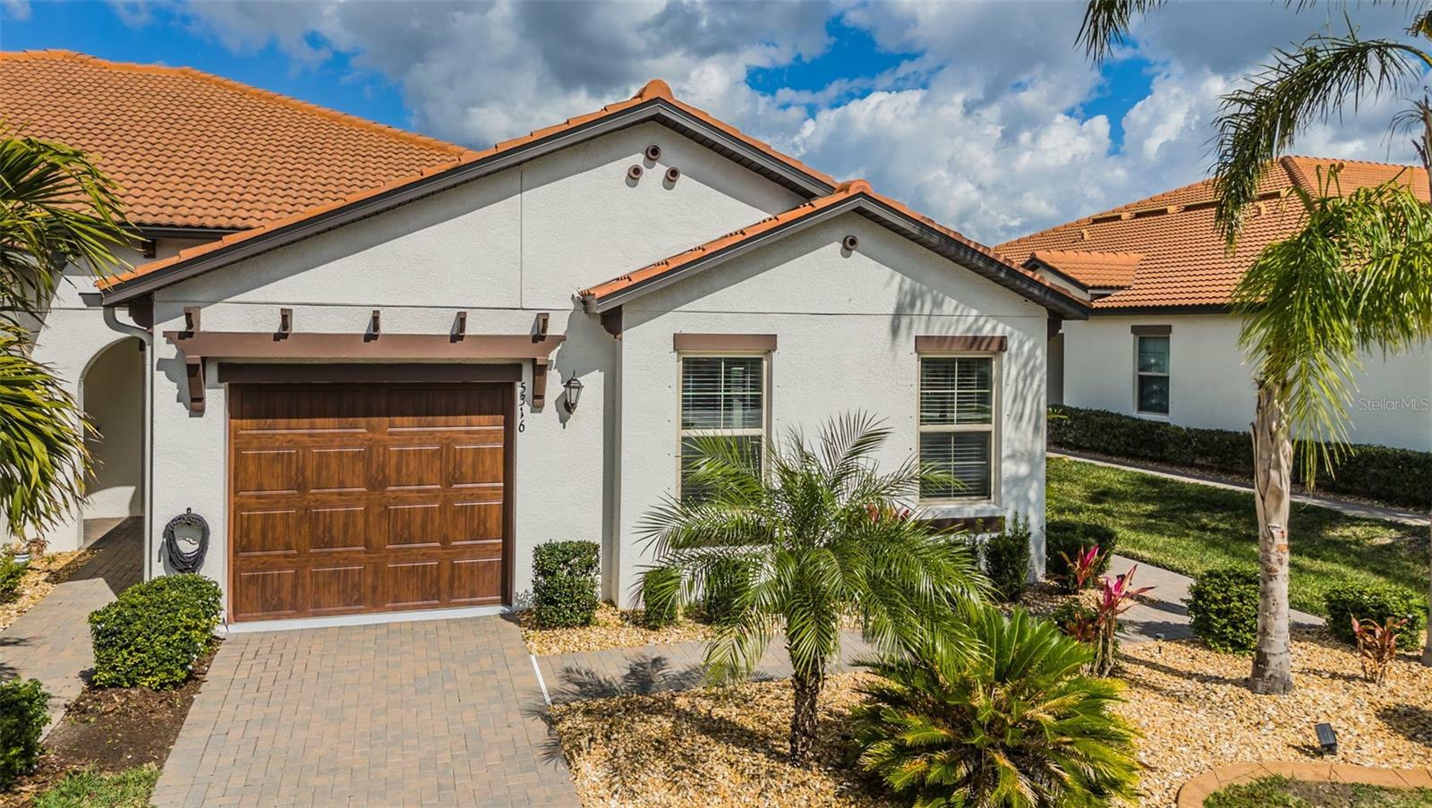 Property Photo:  5316 Stoic Vale Drive  FL 33598 