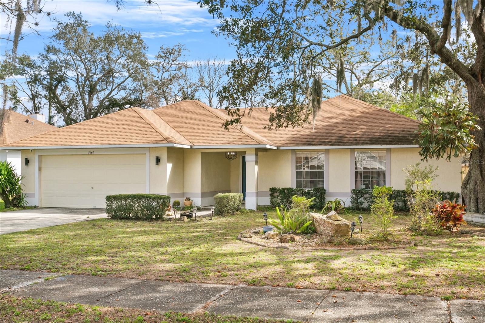 Property Photo: 5149 Clarion Oaks Drive FL 32808