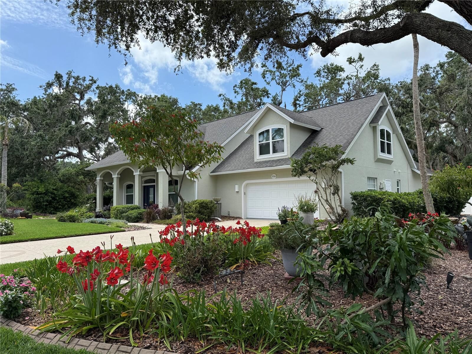 Property Photo: 3301 River Woods Drive FL 34219