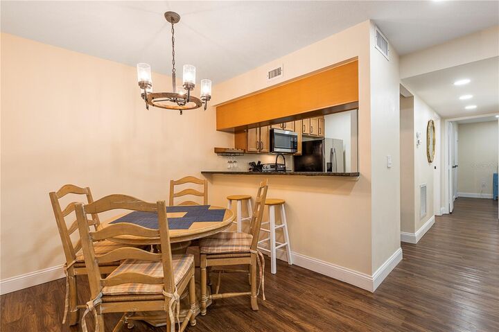 Property Photo:  3231 Beneva Road 101  FL 34232 