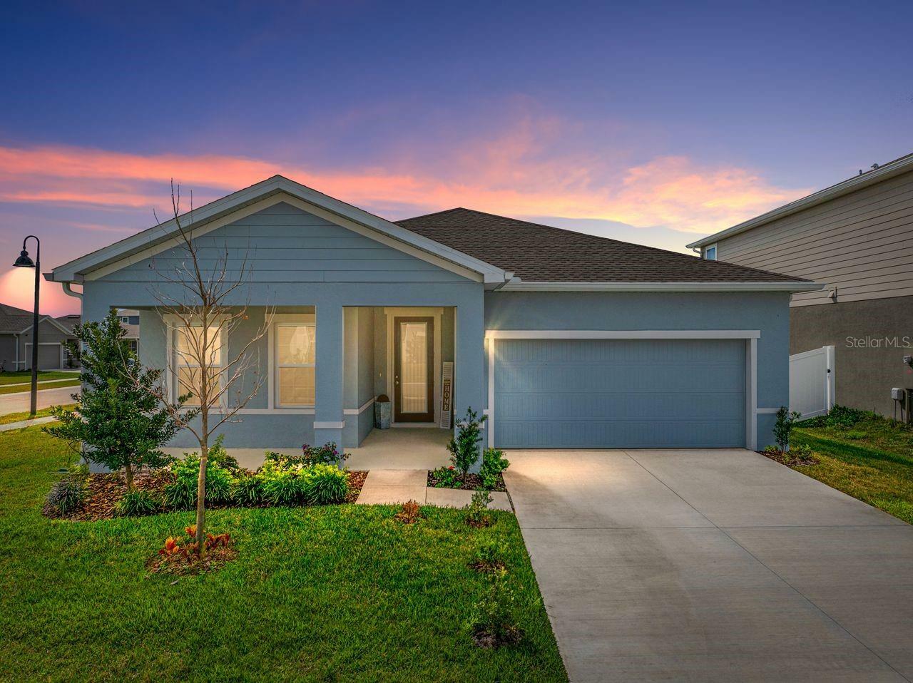 Property Photo: 35572 Quartz Lake Drive FL 33541