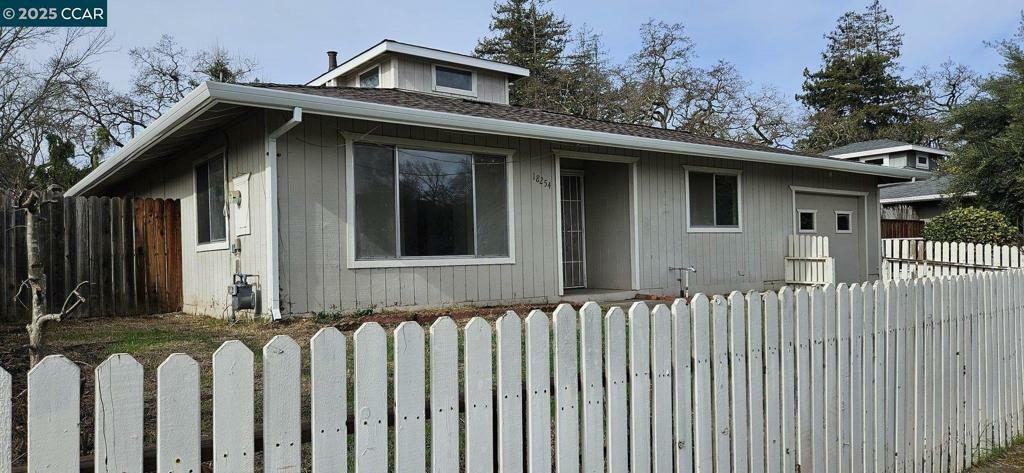 Property Photo:  18254 El Nino Ct  CA 95476 