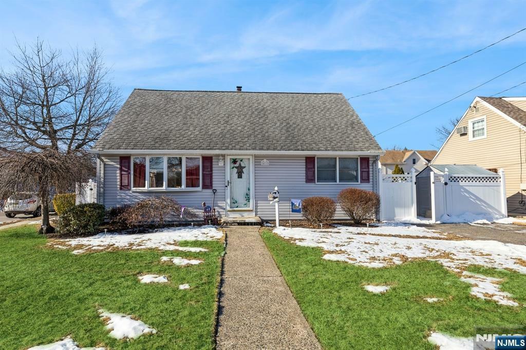 Property Photo:  411 Hilda Terrace  NJ 07663 