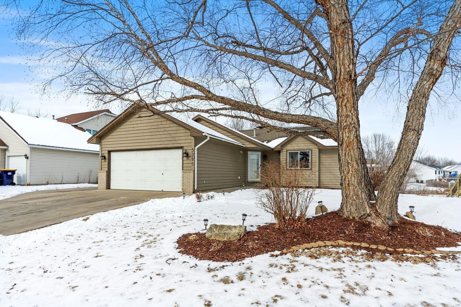 Property Photo: 5395 186th Street W MN 55024