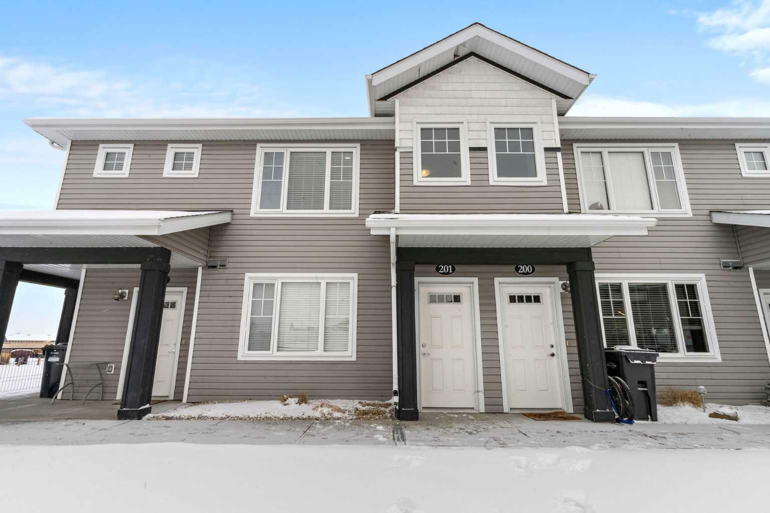 45 Reid Court 201  Sylvan Lake AB T4S 0L9 photo