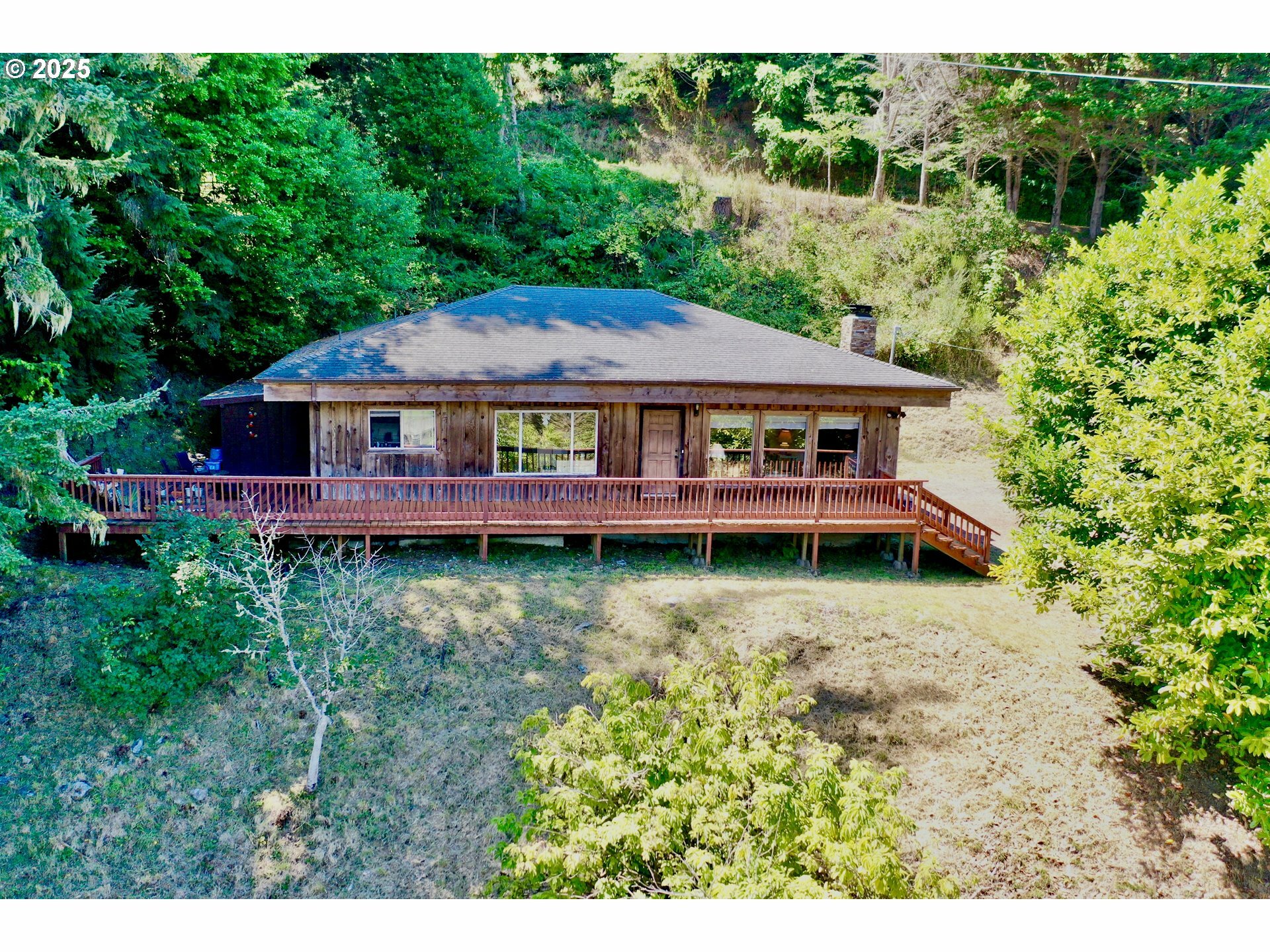 Property Photo: 28656 Brooks Rd OR 97444