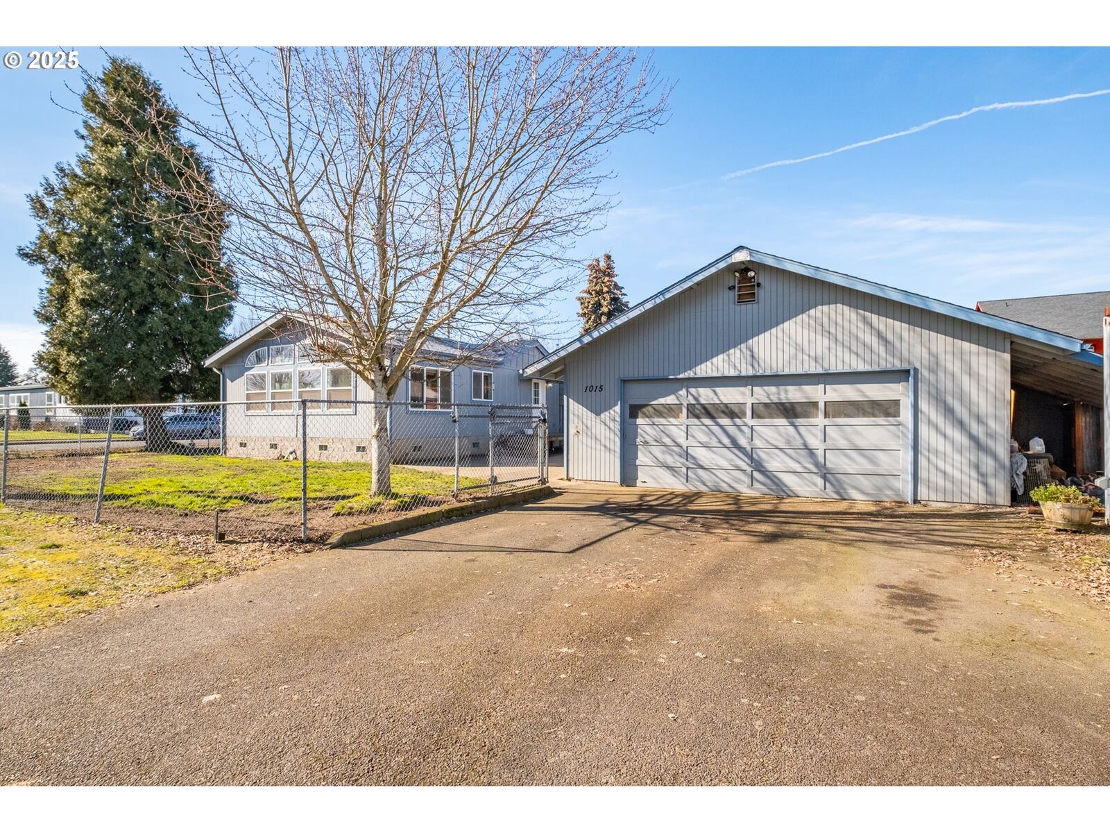 Property Photo: 1015 Hoffman Rd OR 97301