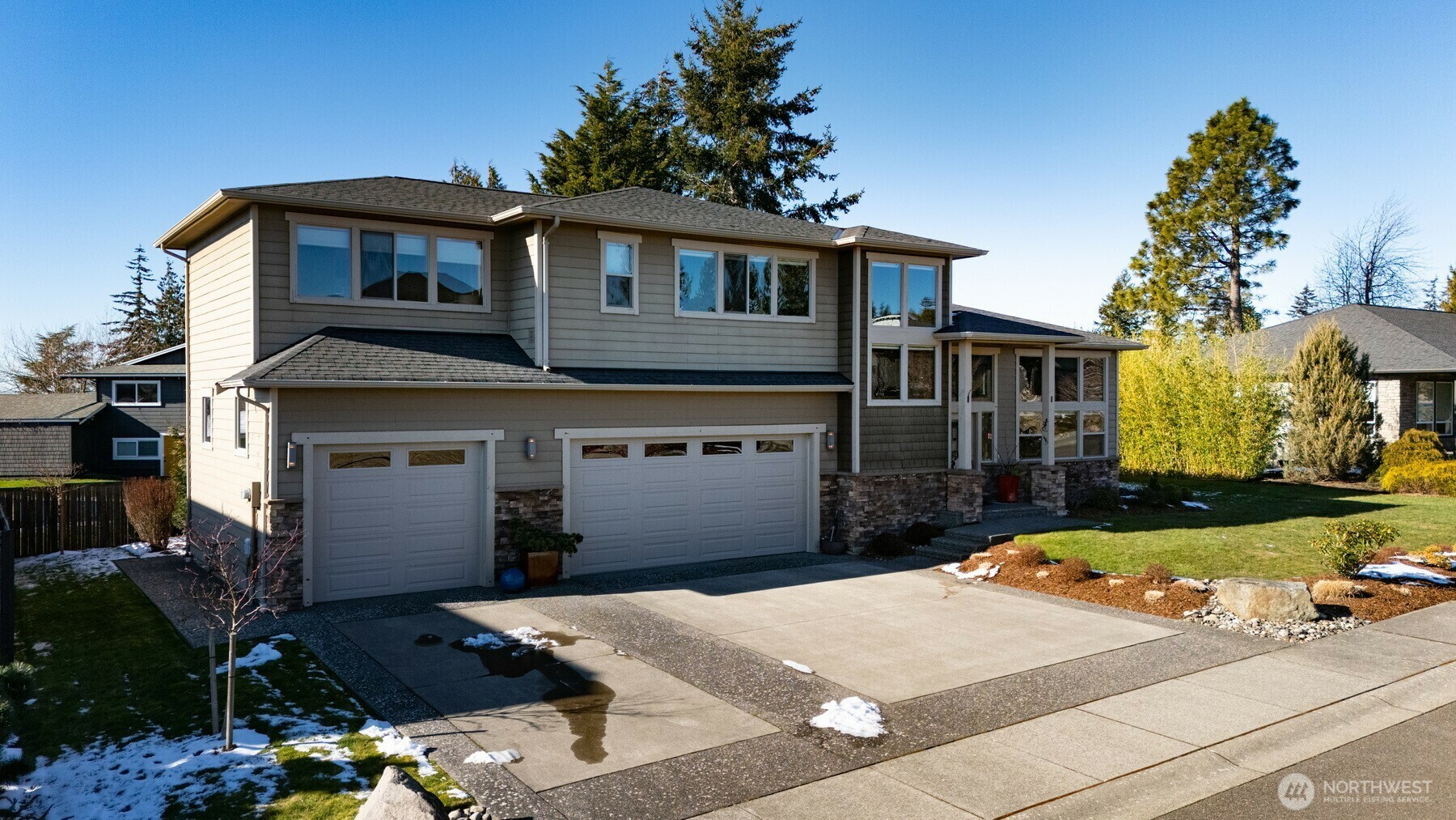 Property Photo:  2527  Birch Street  WA 98226 