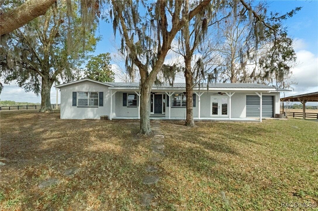 Property Photo: 5419 E Stage Coach Trail FL 34436