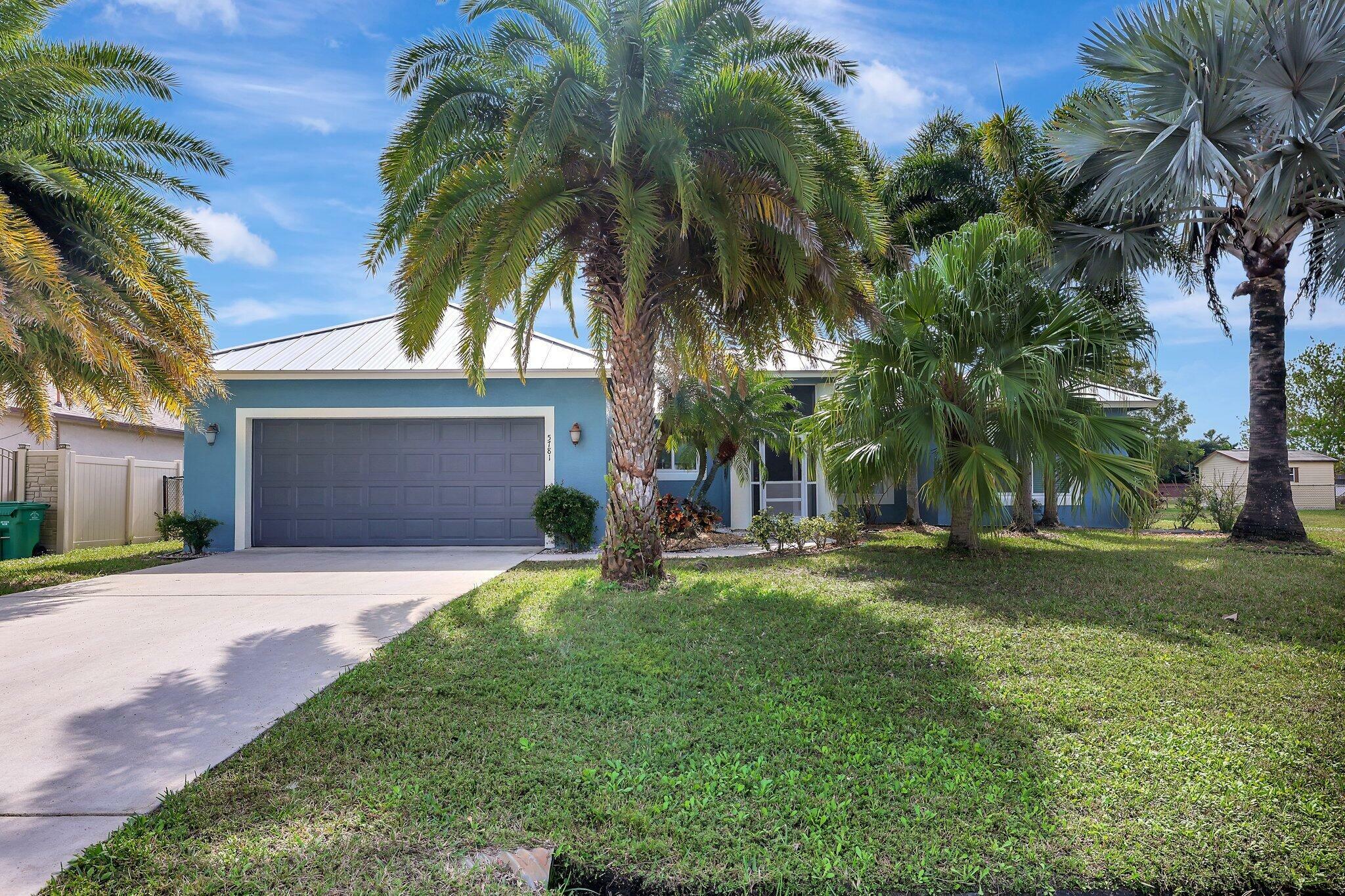 Property Photo:  5781 NW Eskimo Circle  FL 34986 