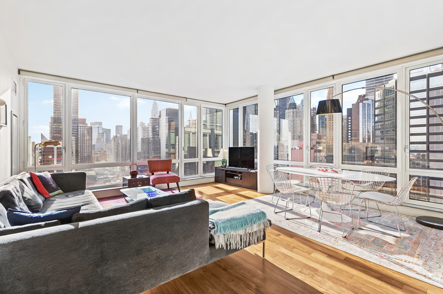 250 E 53rd Street 3004  New York NY 10022 photo