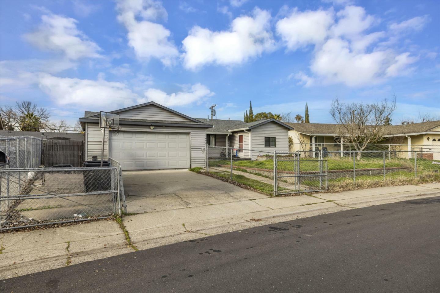 Property Photo:  4421 Fenwick Way  CA 95660 