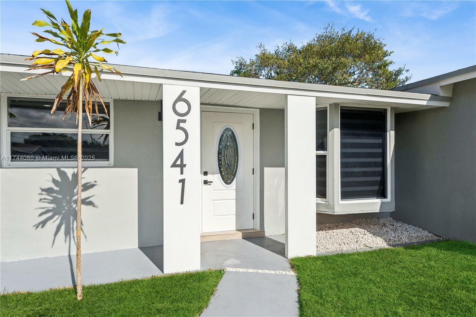Property Photo: 6541 NW 5th St FL 33063