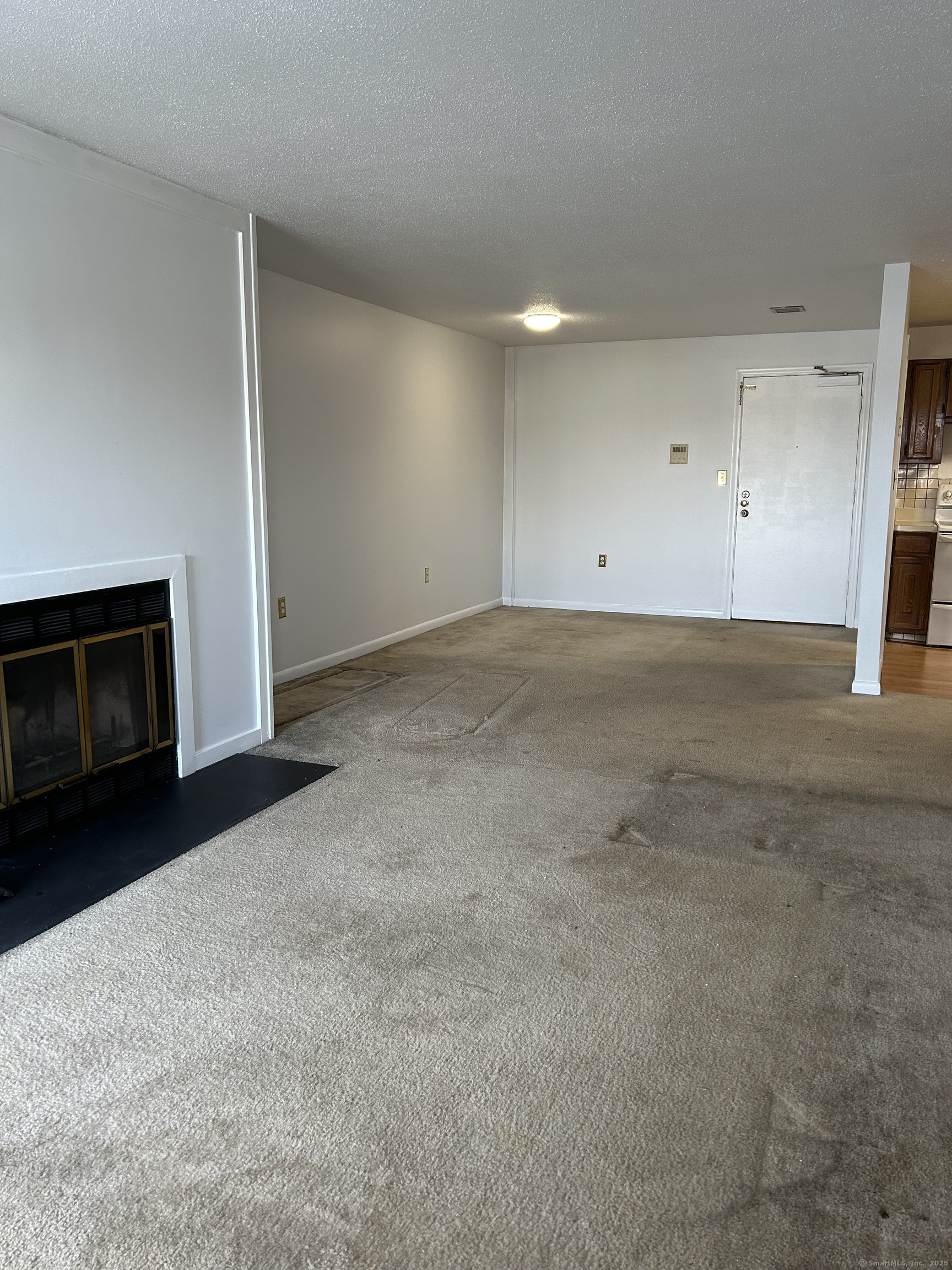 Property Photo:  90 Kane Street Apt C1  CT 06119 