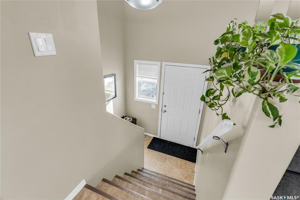 Property Photo:  200 Hiebert Crescent 10  SK S0K 2T2 