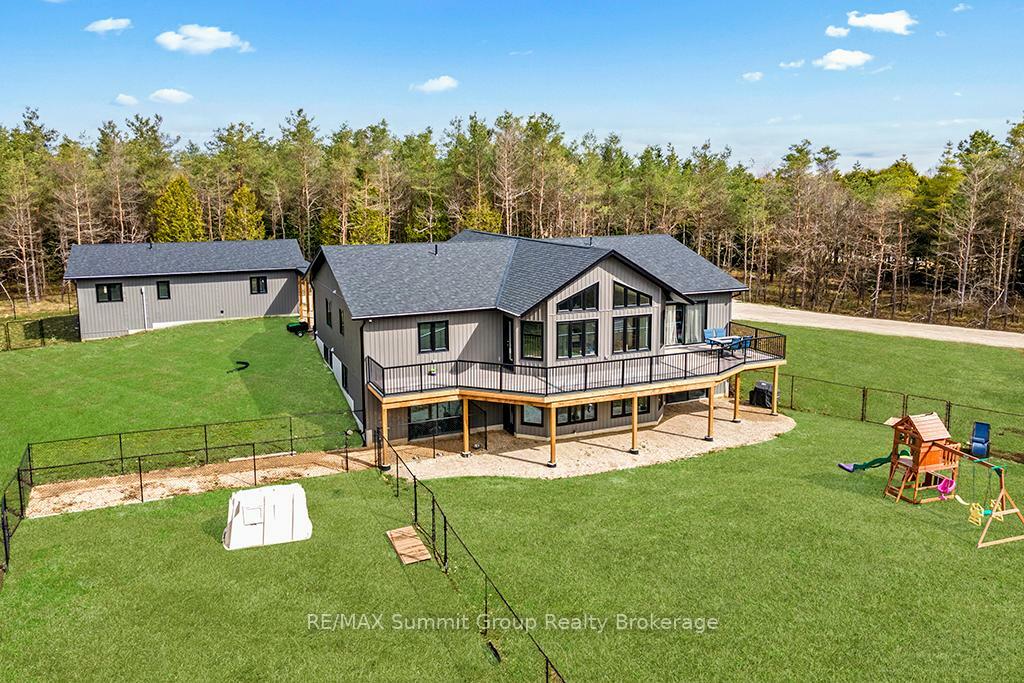 Property Photo: 615690 Hamilton Lane ON N0C 1H0