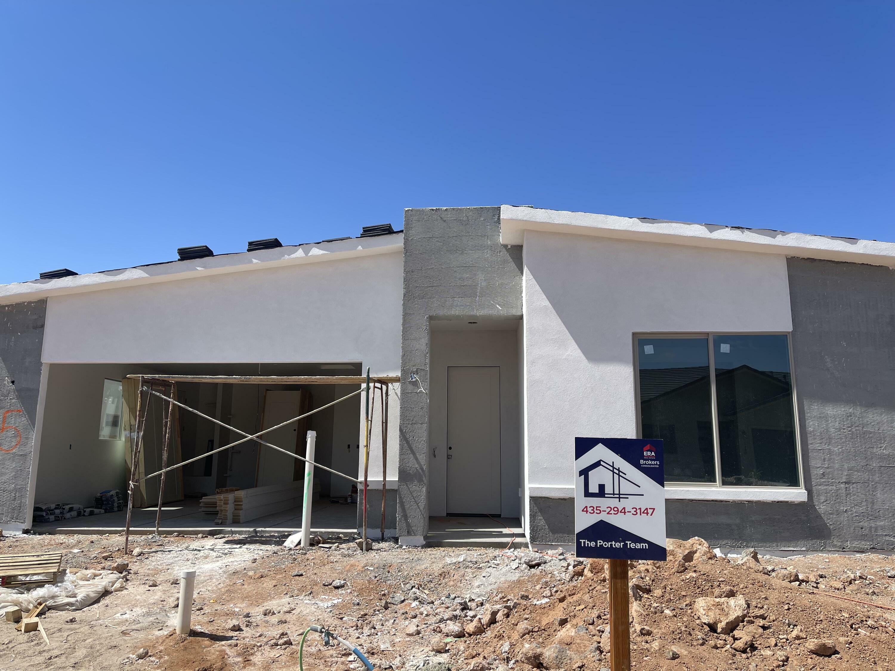 Property Photo: 2129 W 320 S UT 84737