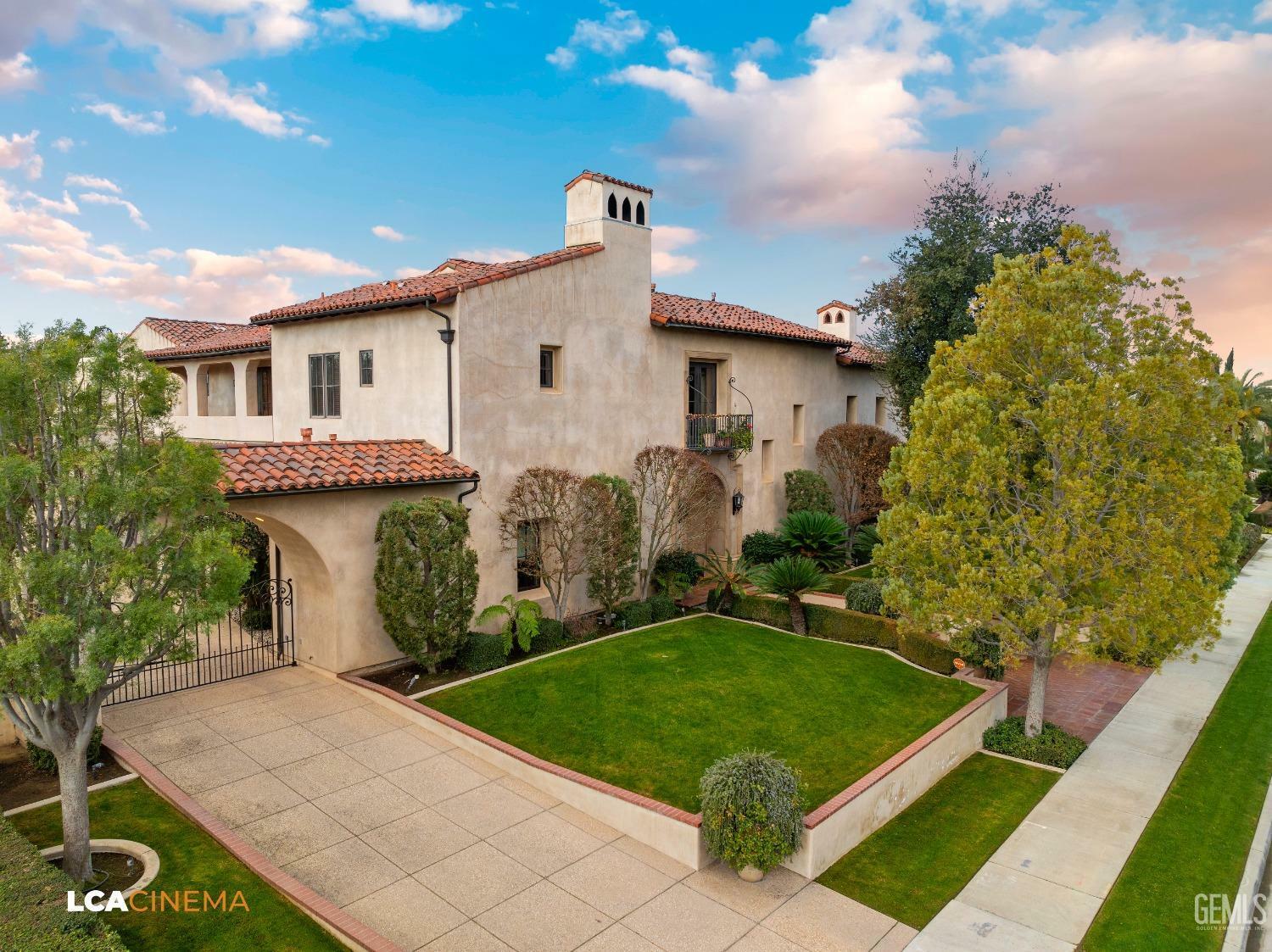 Property Photo: 10209 Keswick Drive CA 93311