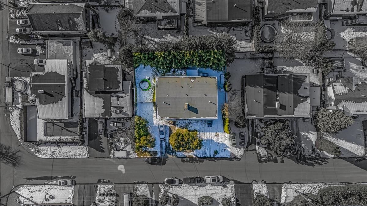 Property Photo: 3523 Carlisle Street BC V3B 4M1