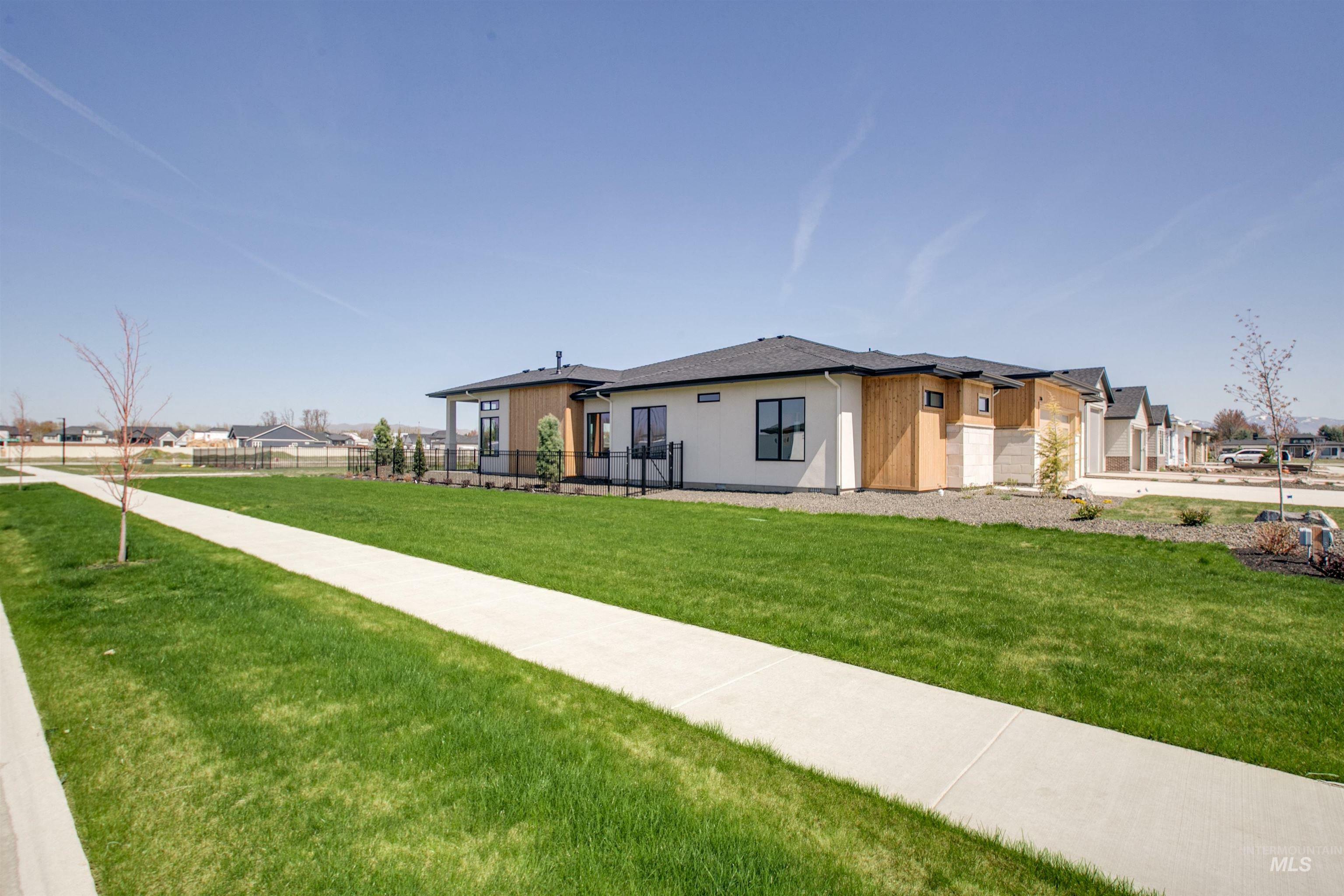 Property Photo: 3516 W Parodin St ID 83616