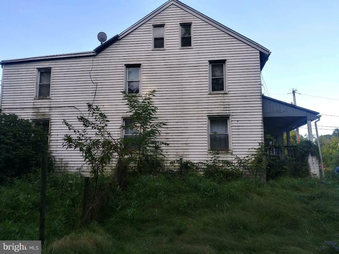 Property Photo:  5 Brook Street  PA 19320 