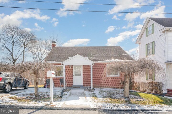 724 Dunkle  Harrisburg PA 17113 photo