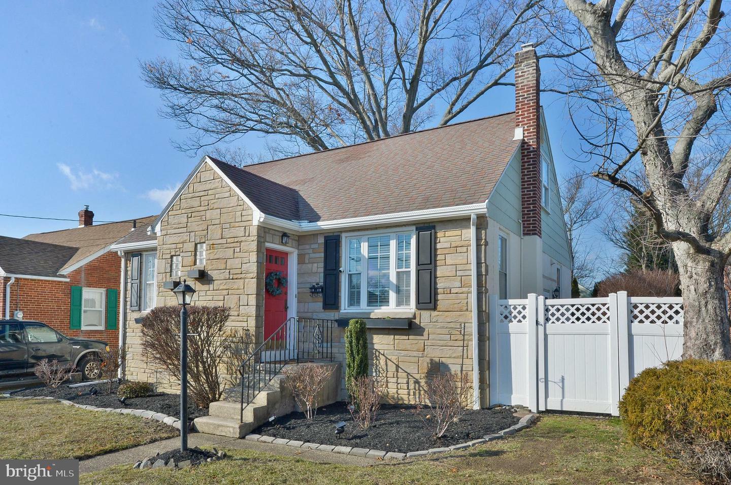 Property Photo:  1929 Wayne Avenue  NJ 08035 