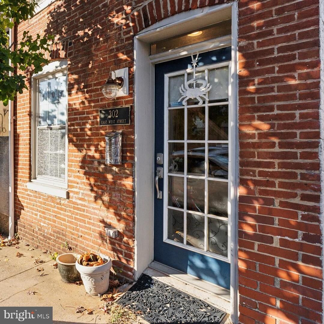 Property Photo:  302 E West Street  MD 21230 