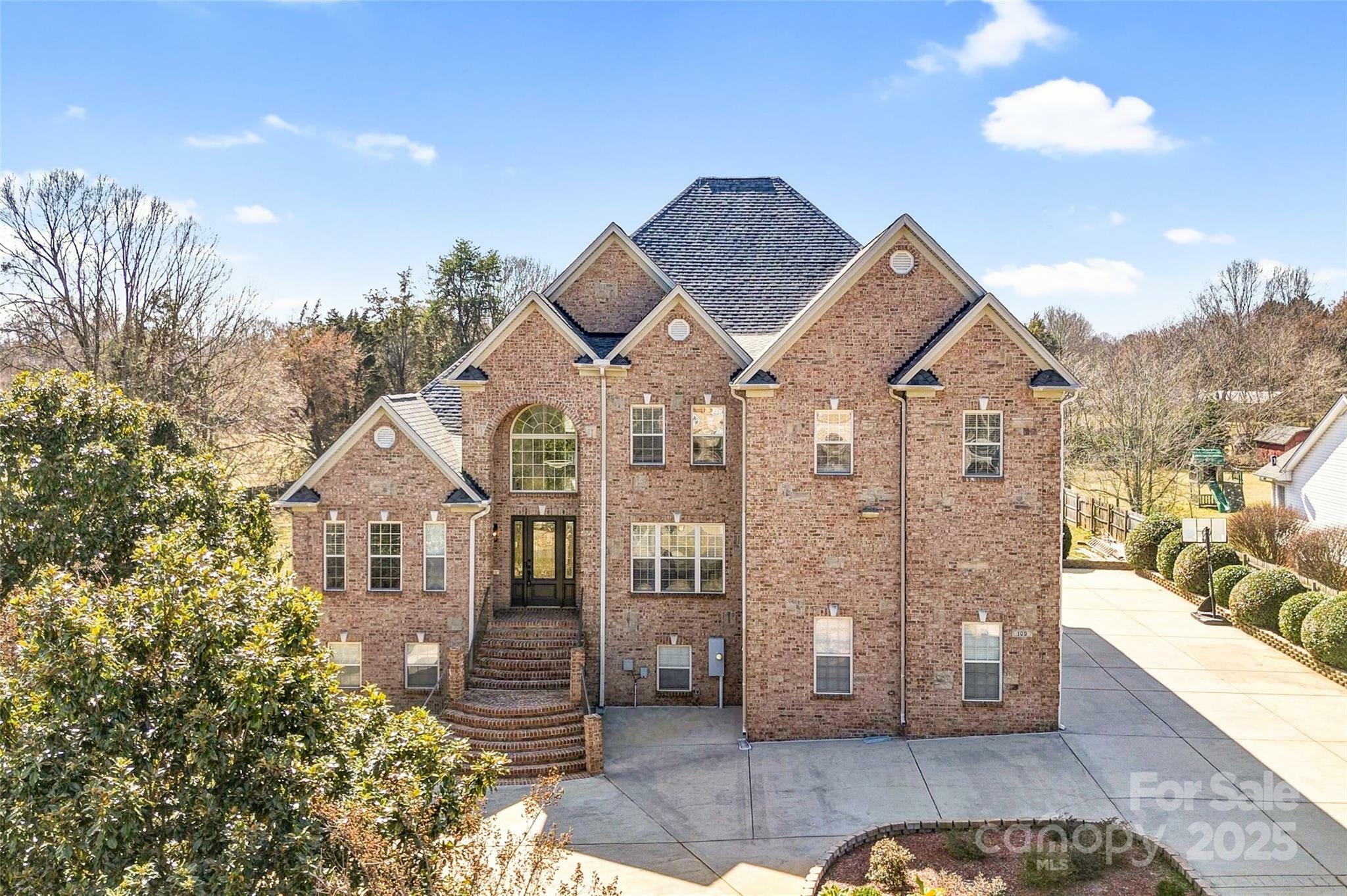 Property Photo: 109 Dabbling Duck Circle NC 28117
