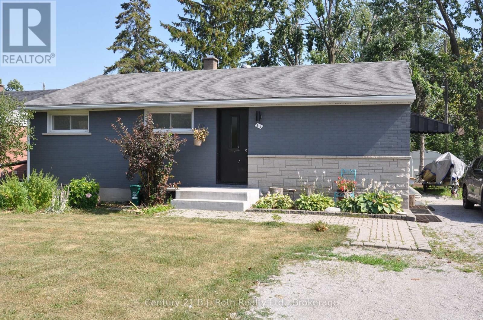 Property Photo: 311 James Street East ON L3V 1M4