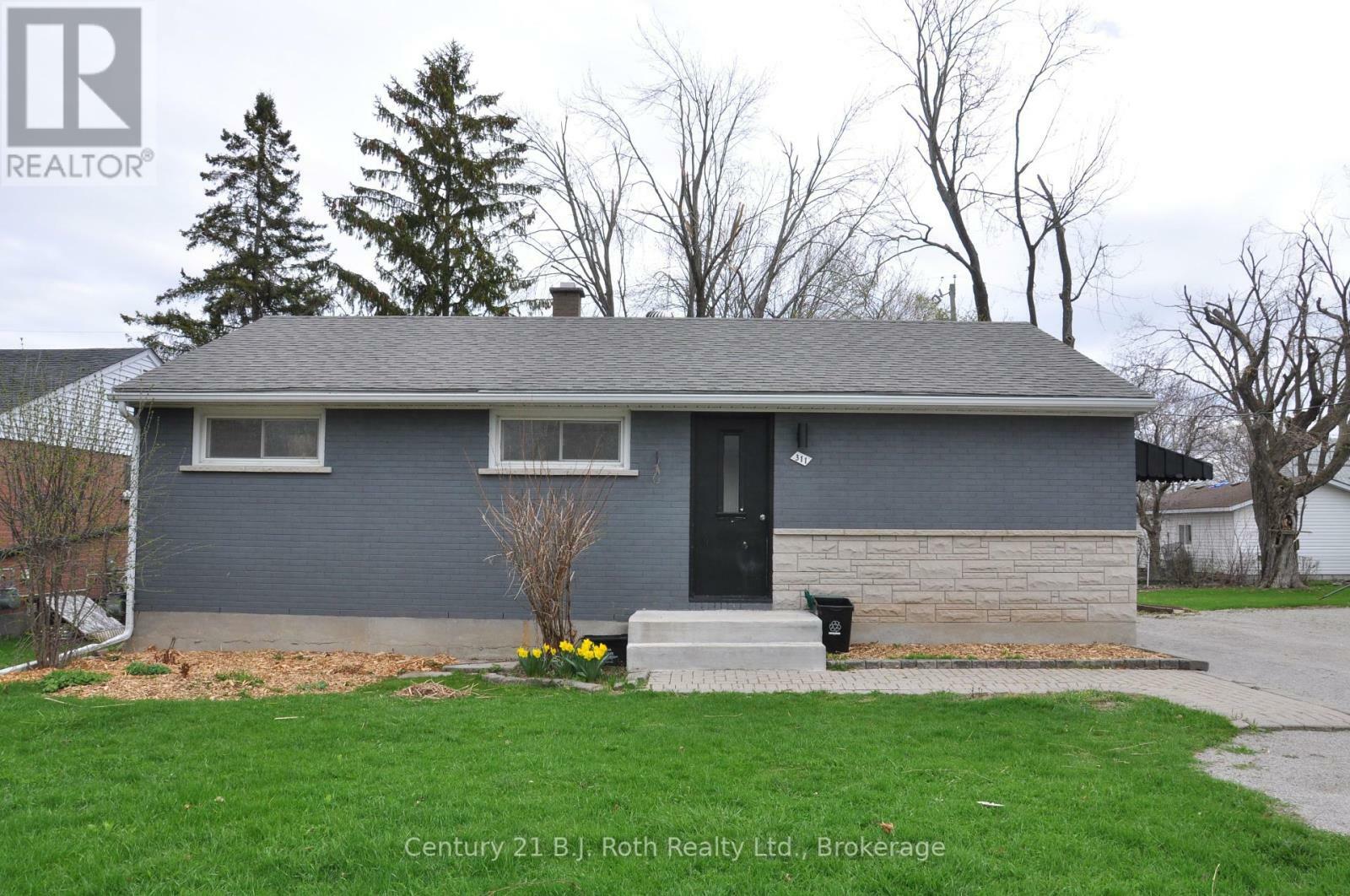 311 James Street East  Orillia ON L3V 1M4 photo