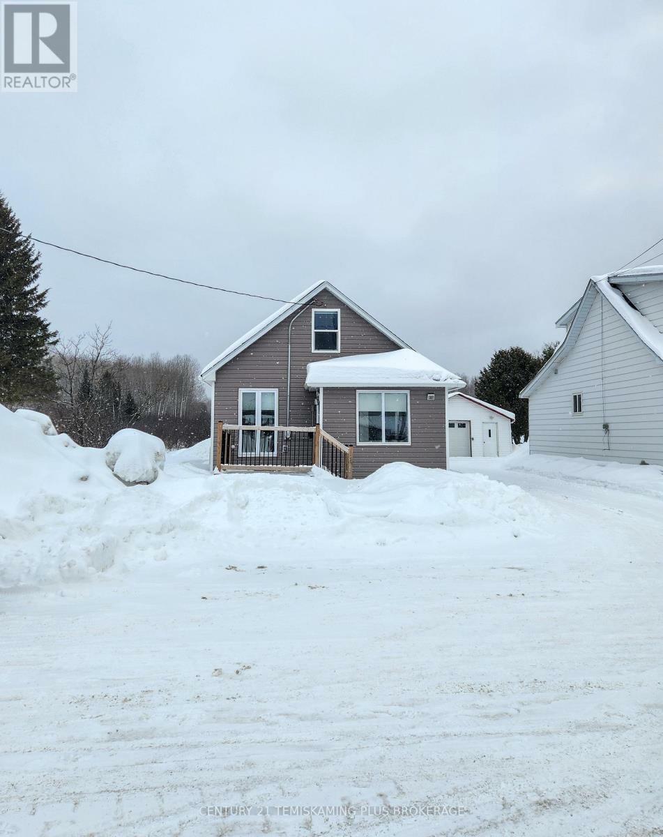 Photo de la propriété:  32 Earl Street  ON P2N 2X7 