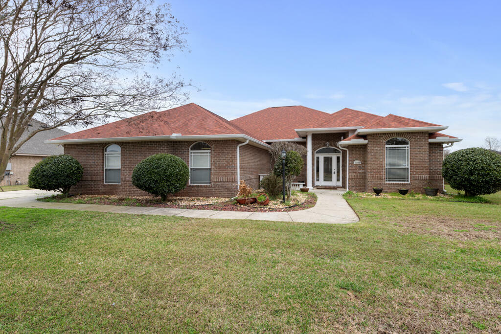 Property Photo:  1699 Brightleaf Circle  FL 32533 