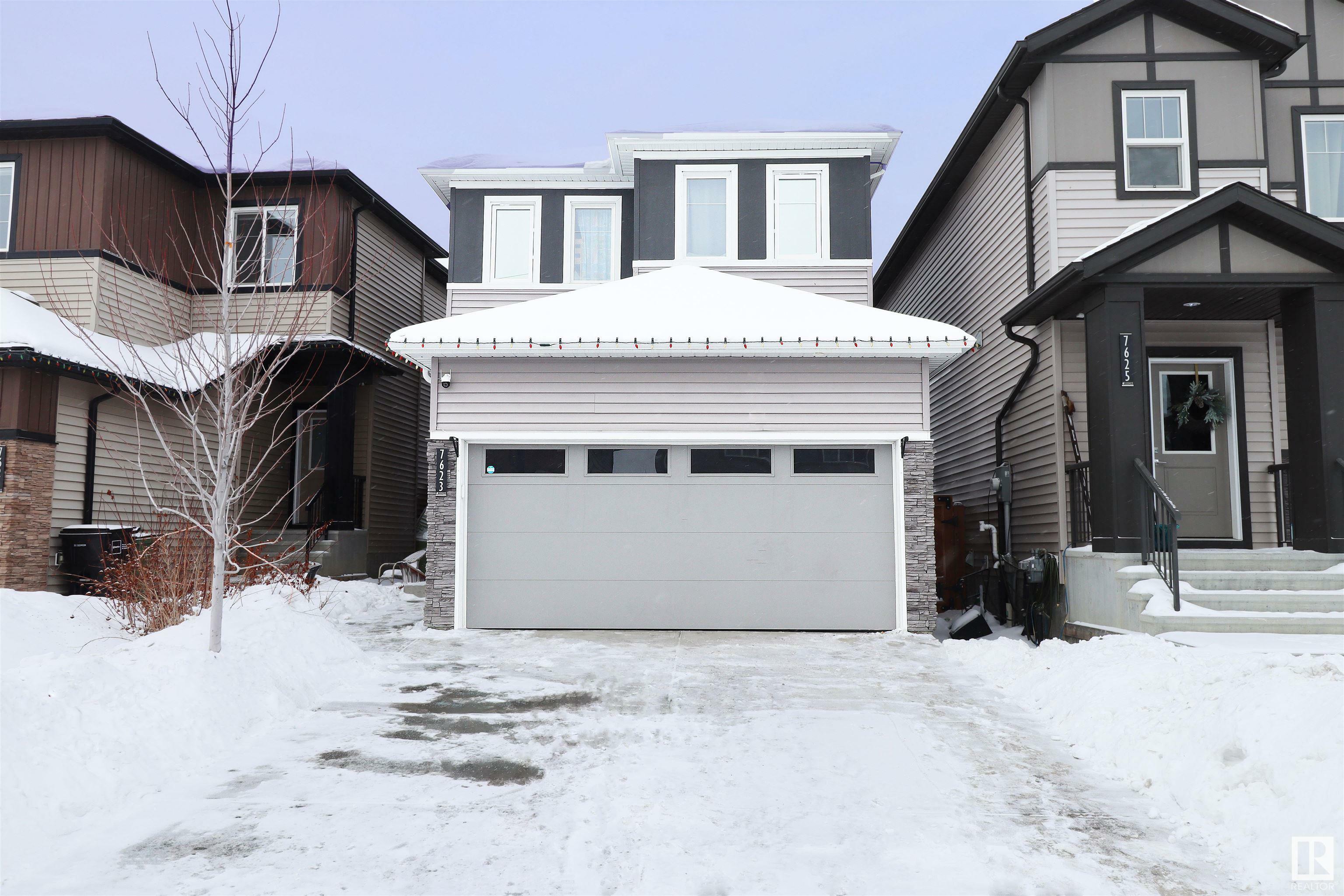 Property Photo:  7623 Creighton Place SW  AB T6W 3Z5 