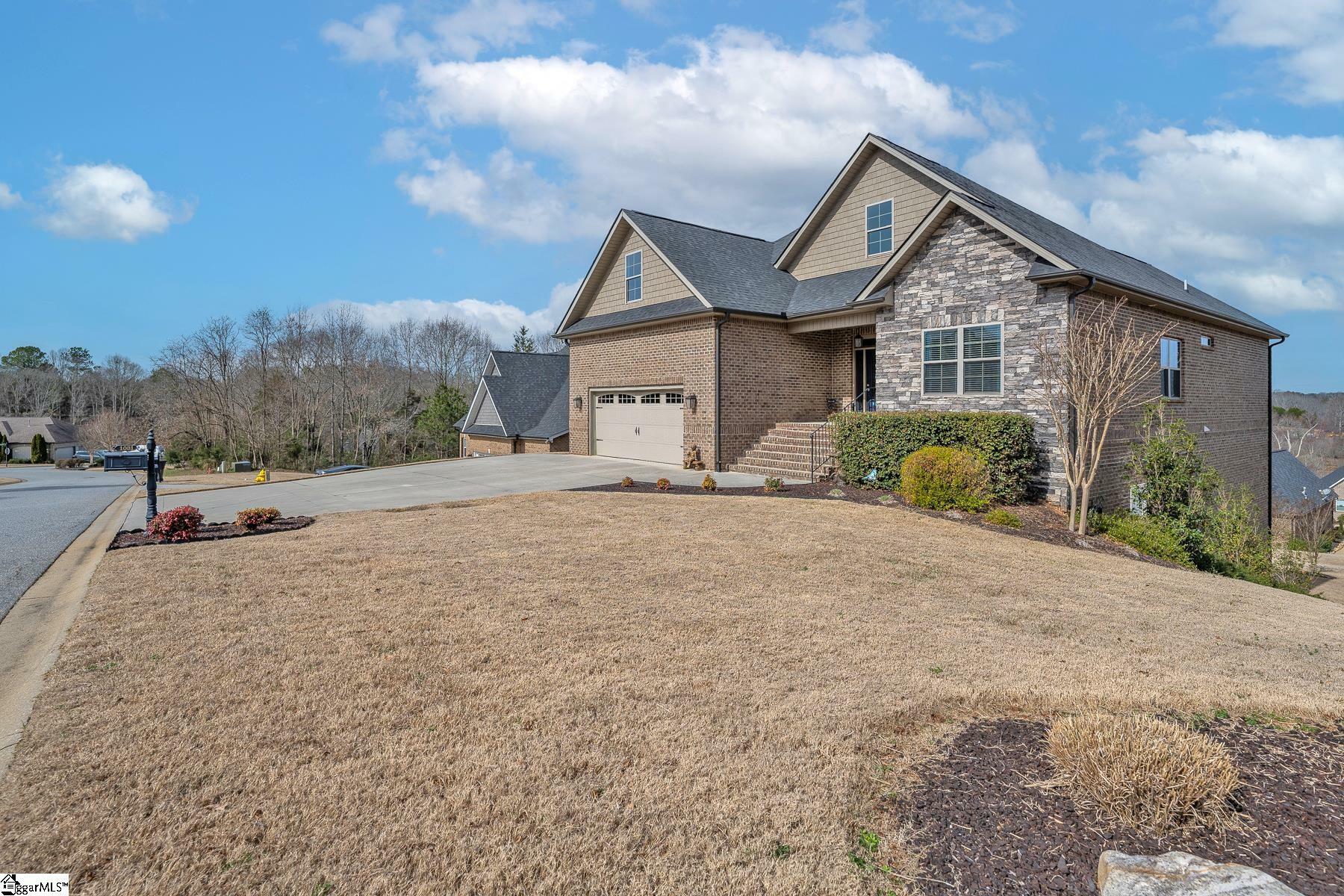 Property Photo: 1031 Tuscany Drive SC 29621